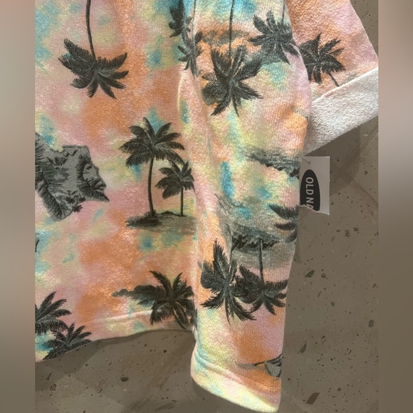 Old Navy Sweat Shirt- Brand New - Picture 3 of 5